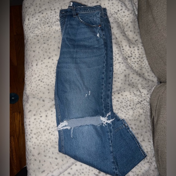 Abercrombie The Dad High Rise Jeans - Picture 2 of 8